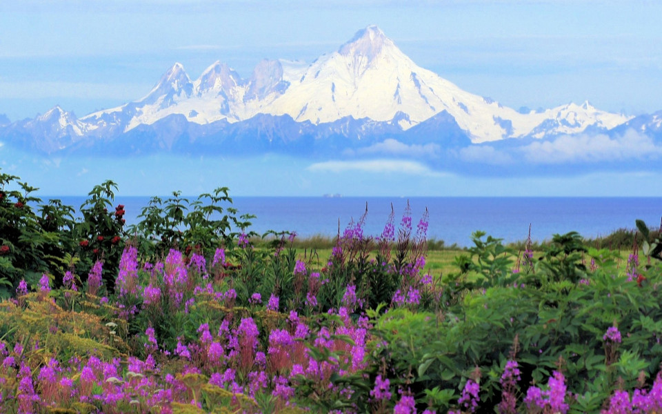 Naturlandschaft und Berge in Afrika 