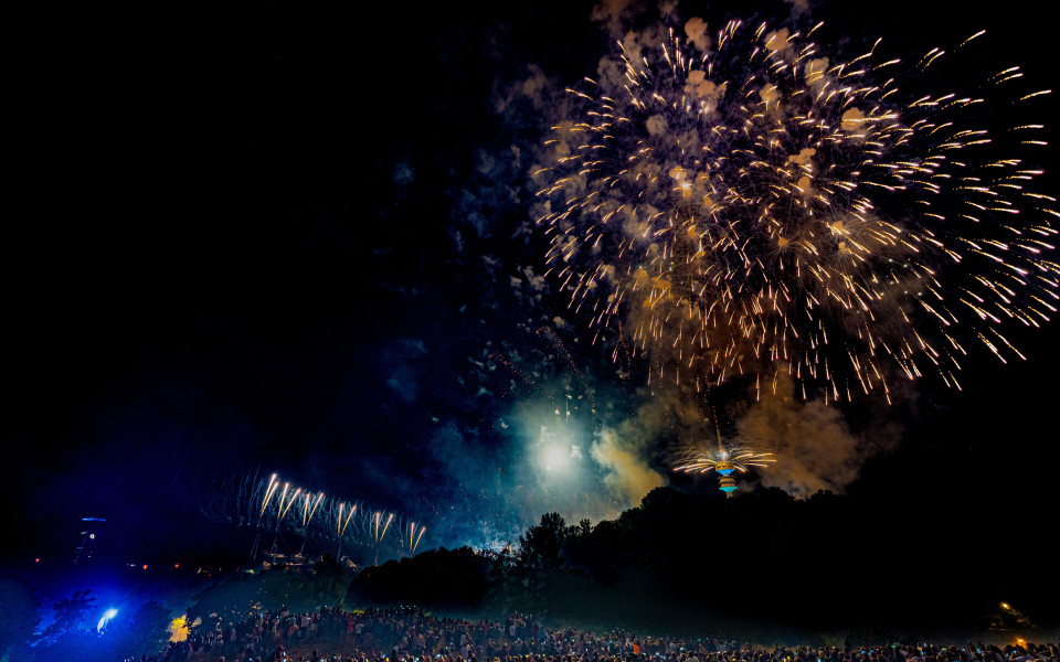 Besondere Erlebnisse in M&uuml;nchen: Feuerwerk beim Sommernachtstraum